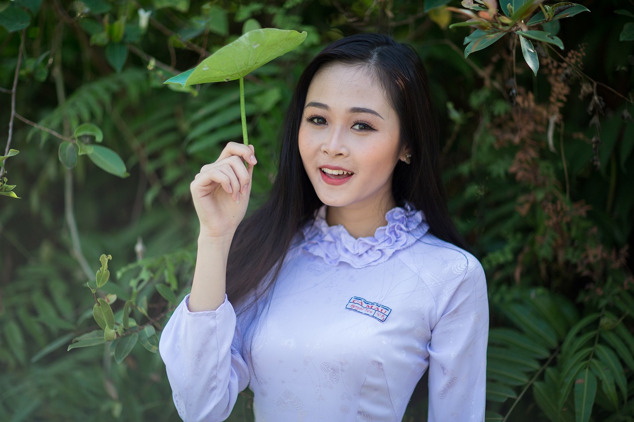 最新丝袜系列小说合集，探索现代都市的隐秘魅力