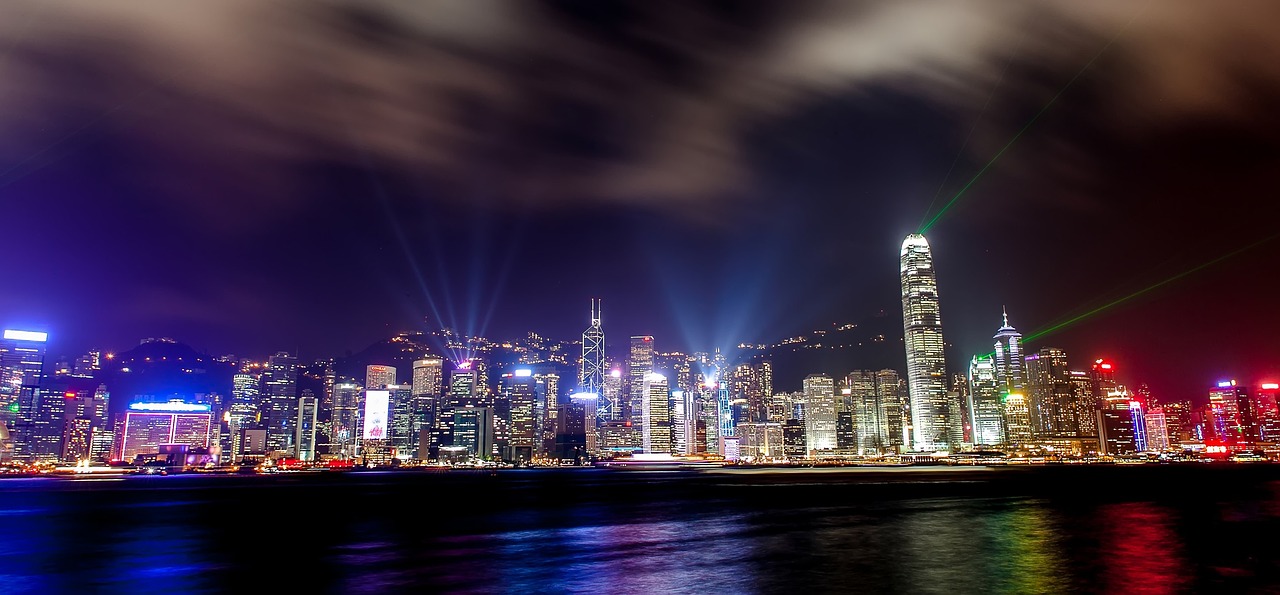 LED显示屏价格解析，市场趋势与影响因素探讨